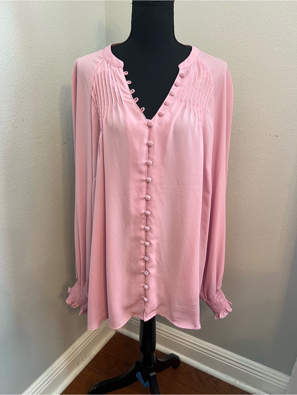 Torrid Soft Pink Button-Front Pintuck Blouse Size 3 (22/24)